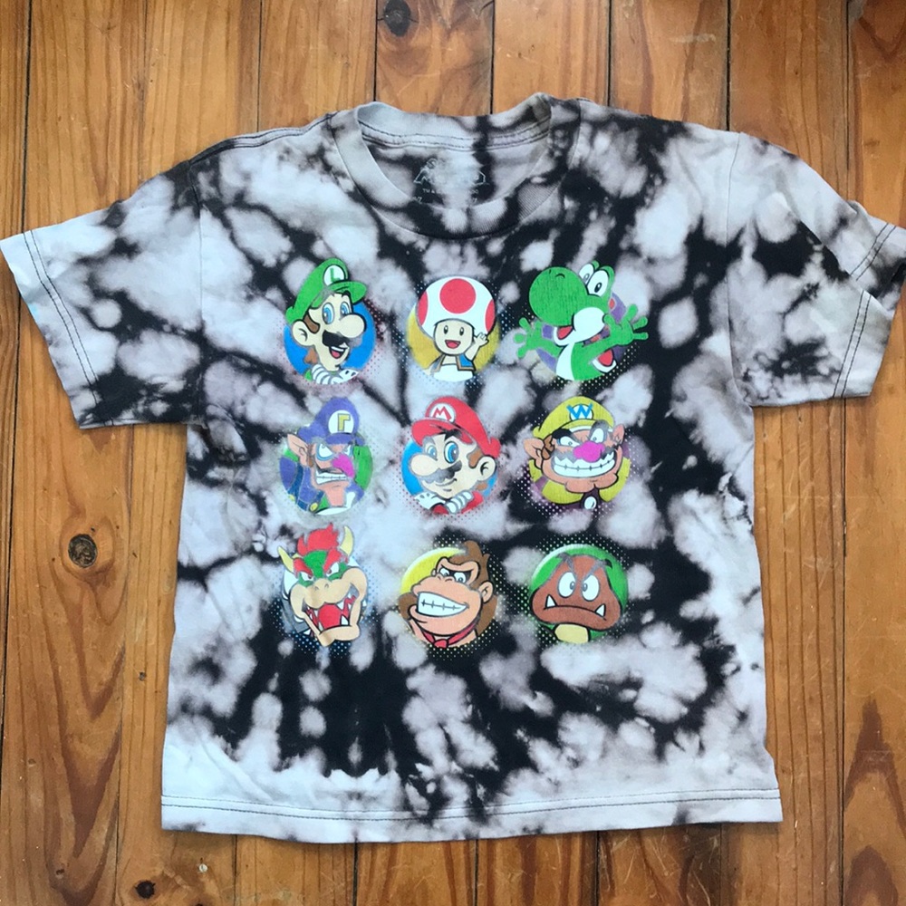 Super Mario acid washed tee